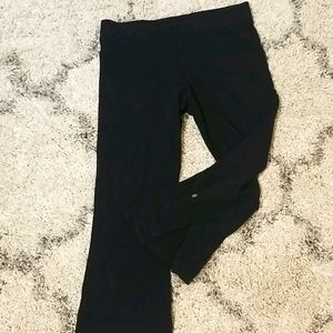 Lululemon yoga pants with flare calf